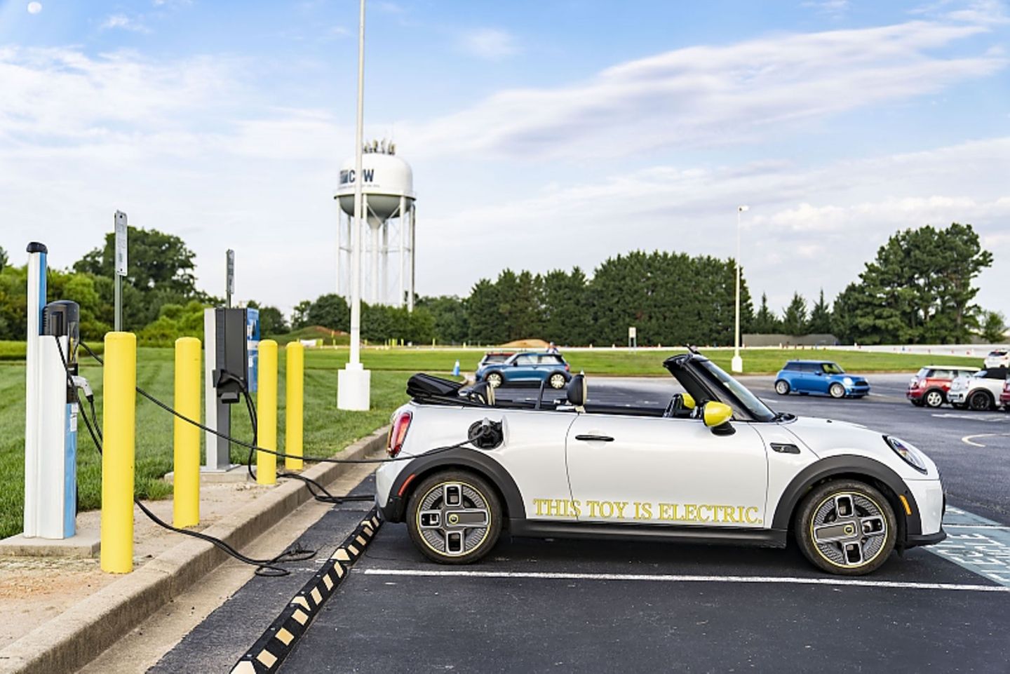 Mini Cooper SE Cabrio 2022