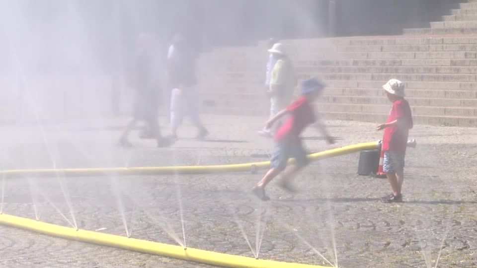 Hitzewelle: Waldbrände wüten um Dune de Pilat – Tausende müssen evakuiert werden