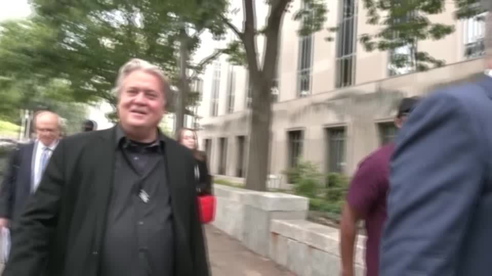 Video: Prozess gegen Steve Bannon in Washington Video: Prozess gegen Steve Bannon in Washington