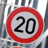 In Frankreich lassen die heißen Temperaturen den Verkehr runterfahren.