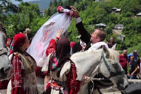 Video: Bunte Tradition in Nordmazedonien