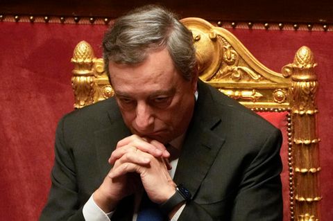 Mario Draghi, Premierminister von Italien, nimmt an einer Debatte im Senat teil