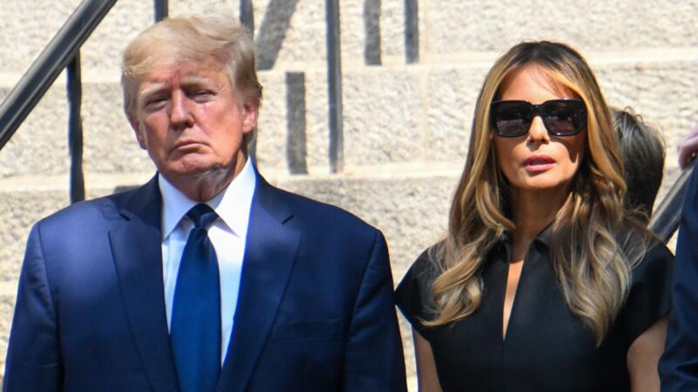 Melania und Donald Trump auf Ivanas Beerdigung
