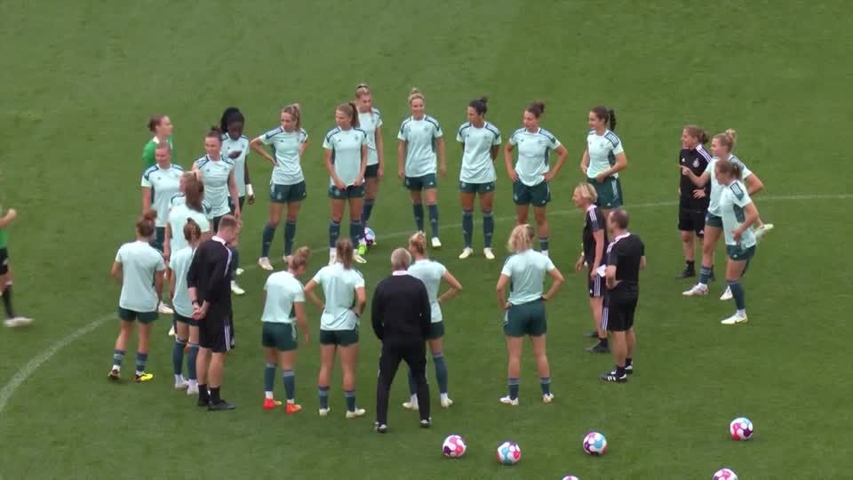 Video: Deutschland gegen Österreich: EM-Viertelfinale in London