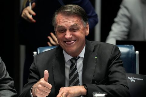 Auch im Grimassenschneiden steht Jair Bolsonaro Donald Trump in nichts nach
