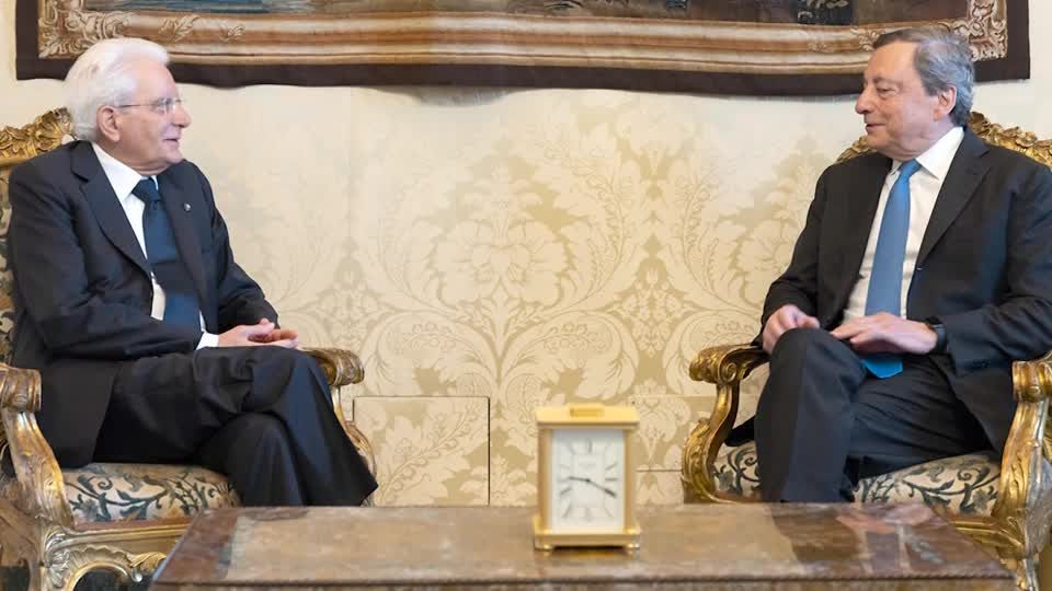 Video: Italiens Regierungschef Draghi reicht Rücktritt ein