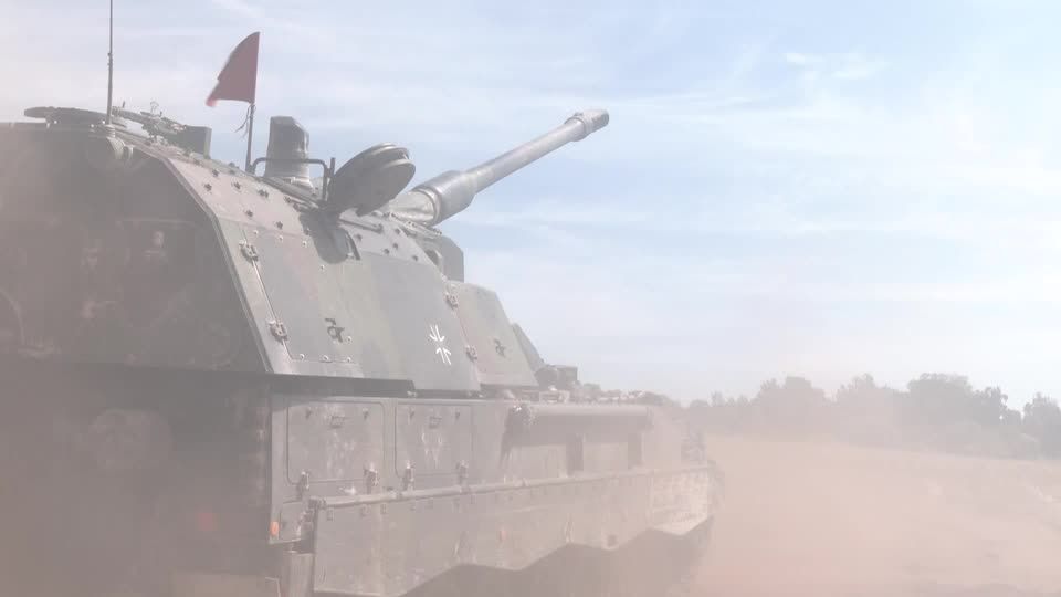 Video: "Nato-Bündnis steht felsenfest" - US-Armee bei Übung Video: "Nato-Bündnis steht felsenfest" - US-Armee bei Übung