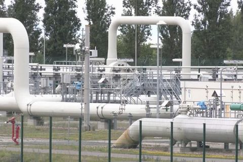 Video: Erleichterung unter Vorbehalt - Russisches Gas fließt wieder