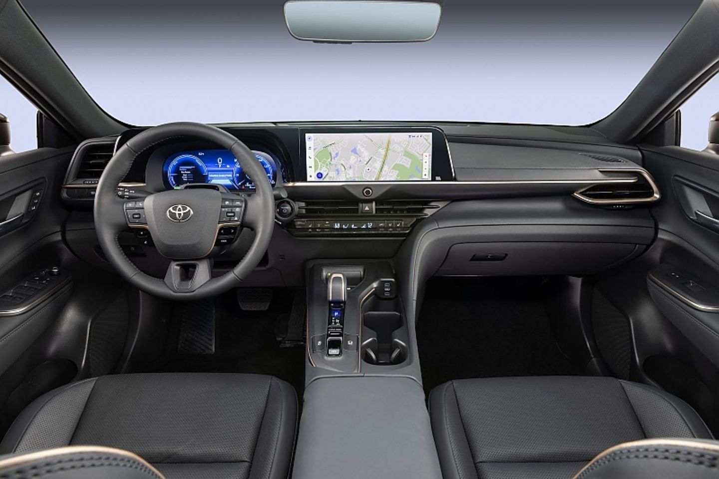 Toyota Crown Hybrid 2023
