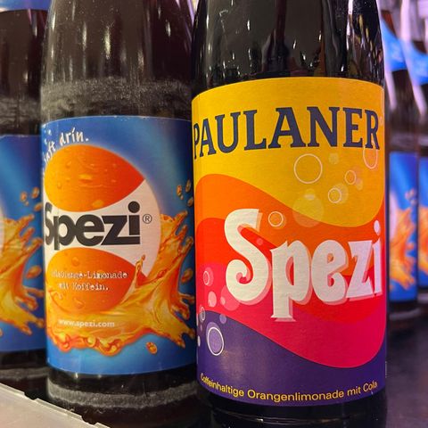 Spezi Original (links) oder Paulaner Spezi: In Bayern ist die Limonade ein Nationalgetränk und eine Glaubensfrage