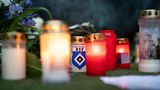 Kerzen am Hamburger Volkspark für Uwe Seeler