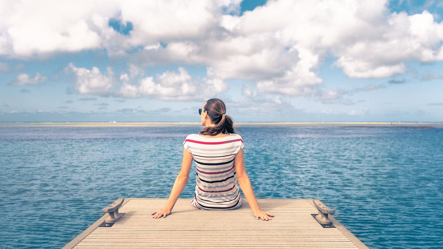 Looking at the sea: a psychologist explains why it makes us happy