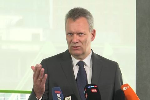 Video: Uniper stellt sich auf Milliarden-Verluste bis September ein