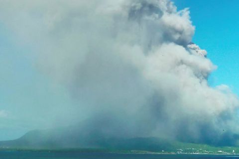 Video: Vulkanausbruch nahe japanischer Großstadt