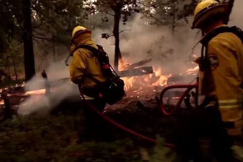 Video: Yosemite-Nationalpark: Waldbrand wütet weiter