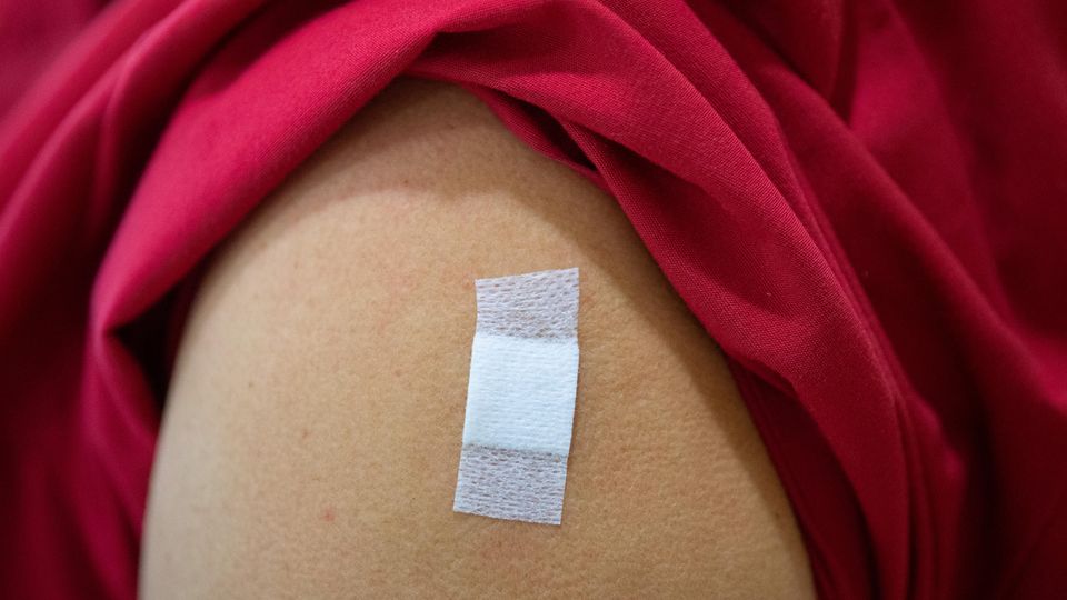 Bundesgesundheitsminister Karl Lauterbach rät zum zweiten Booster