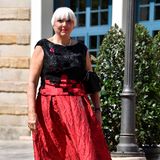 Kulturstaatsministerin Claudia Roth (Grüne) hat auch beim Festspielauftakt den Krieg in der Ukraine nicht ausblenden können. Sie vergesse nicht, "dass ein Krieg stattfindet, der ein Krieg gegen die Kultur ist", sagte sie in Bayreuth. Russland greife in der Ukraine auch Kultureinrichtungen an. "Mein Herz ist schwer berührt von diesem Abend", kommentierte Roth die Neuproduktion des Wagner-Werks "Tristan und Isolde", das zur Premiere auf dem Grünen Hügel gezeigt wurde.