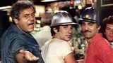 In dem Coming-of-Age-Film "Heißes Blut" spielte der gebürtige New Yorker 1978 an der Seite von Richard Gere (Mitte) und Tony Lo Bianco (r.). Die Figur war ihm wie auf den Leib geschrieben: Sein Vater ist in Neapel geboren und nach Amerika übergesiedelt, seine Mutter wurde in den USA als Tochter italienischer Einwanderer geboren. In "Heißes Blut" verkörperte einen Italo-Amerikaner, der in New York aufwächst. Eine Rolle, die er im Laufe seiner Karriere noch öfters bekleiden sollte.