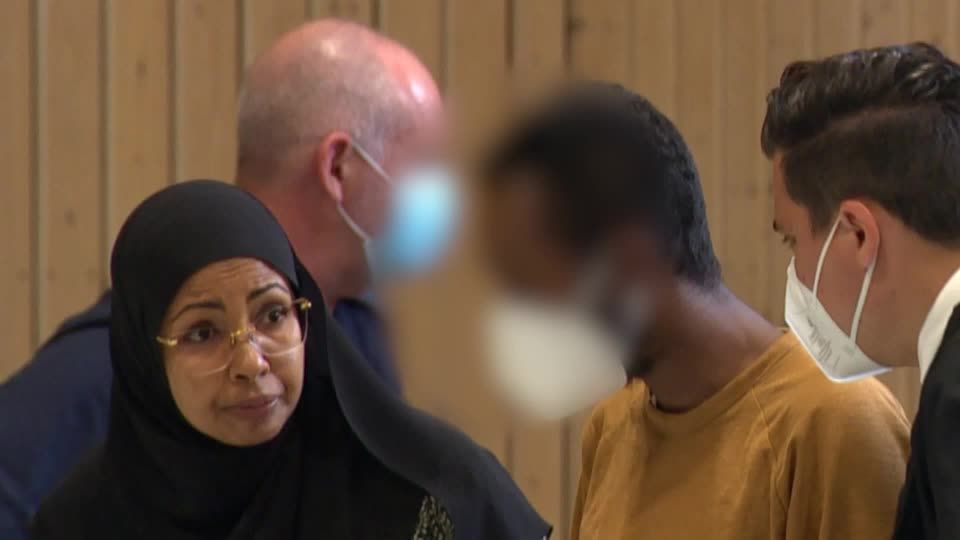 Video: Messerangreifer von Würzburg soll in die Psychiatrie