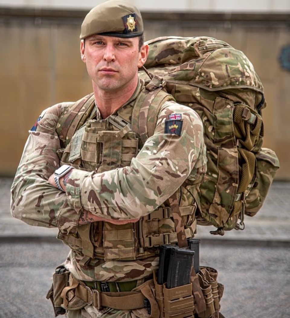 Fitness: Soldat zu sein, ist nichts für Dicke, sagt Morgan. Soldat zu sein, ist nichts für Dicke, sagt Morgan.