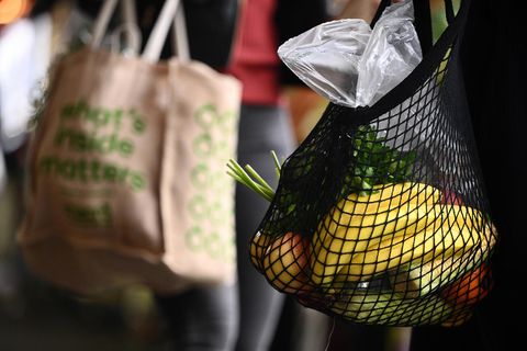 Gefüllte Einkaufstasche