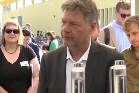 Video: Habeck: "Wir befinden uns in der größten Energiekrise"