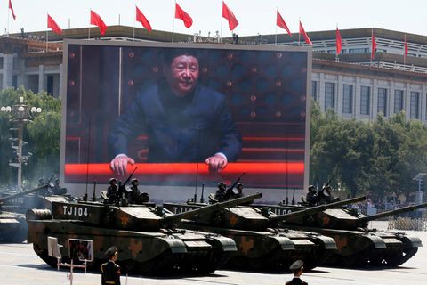 Taiwan-Konflikt: Chinas Machthaber Xi Jinping und eine Militärparade in Peking