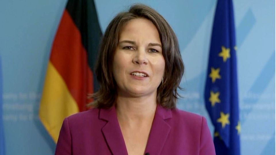 Atom-Angriffe: Annalena Baerbock warnt in Interview vor russischen Drohungen Atom-Angriffe: Annalena Baerbock warnt in Interview vor russischen Drohungen