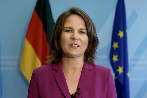 Atom-Angriffe: Annalena Baerbock warnt in Interview vor russischen Drohungen