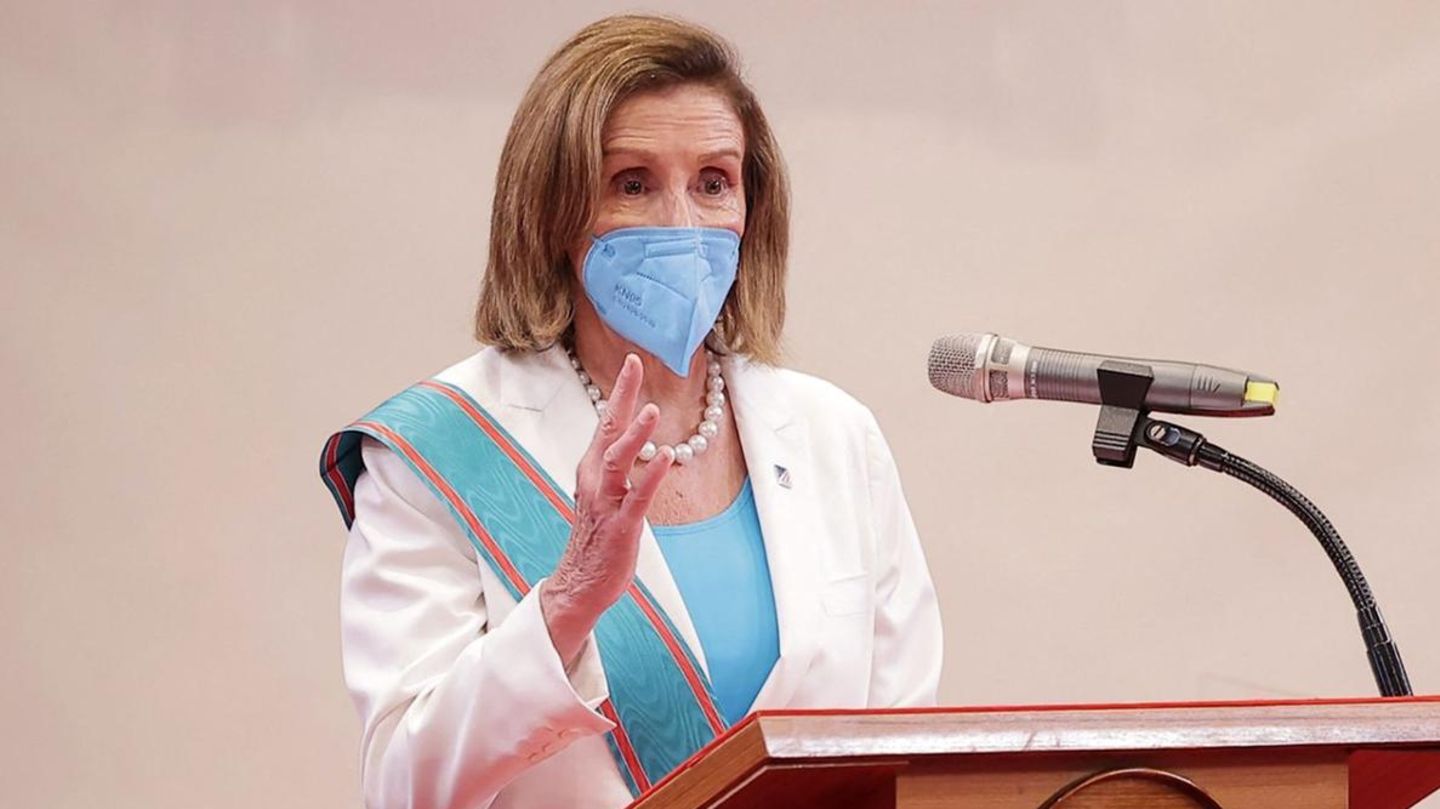 Pelosi Praises Taiwan — China Responds With Military Muscle Flexing