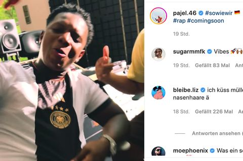 Ein DFB-Trikot mit breitem, vertikalem Streifen war der Öffentlichkeit bisher noch nicht bekannt. Nun zeigt es Rapper Pajel in einem Instagram-Video