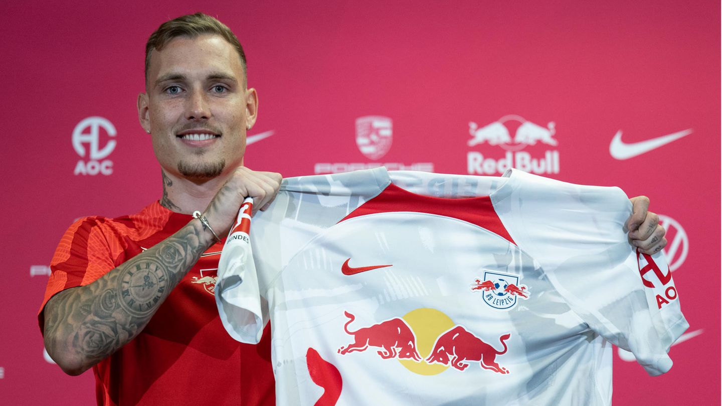 Er ist 24 Jahre alt und bei der TSG Hoffenheim zum Nationalspieler gereift: David Raum. Kein Wunder, dass er seinen Transfer zu RB Leipzig eng mit Bundestrainer Hansi Flick abgestimmt hat. Für Hoffenheim gibt es ein finanzielles Trostpflaster: Der Klub hatte Raum erst im vergangenen Sommer von Zweitligist Greuther Fürth geholt und kassieren nun laut Medienberichten etwa 30 Millionen Euro. 