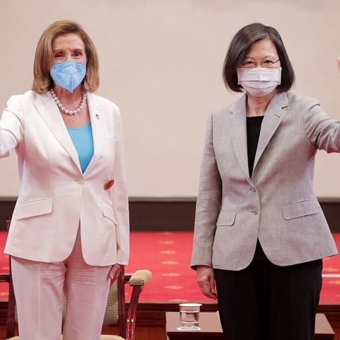 Nancy Pelosi, Vorsitzende des US-Repräsentantenhauses, und Tsai Ing-wen, Präsidentin von Taiwan