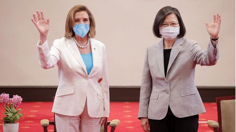 Nancy Pelosi, Vorsitzende des US-Repräsentantenhauses, und Tsai Ing-wen, Präsidentin von Taiwan
