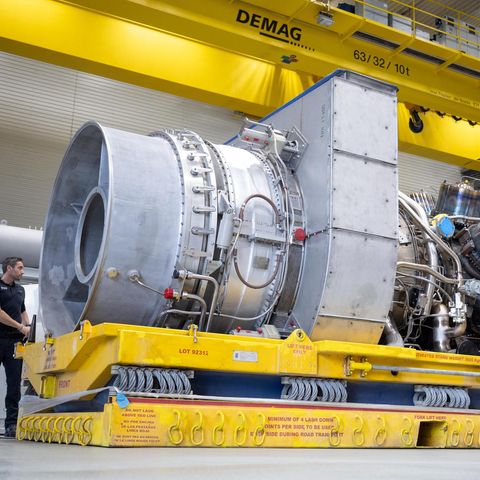Ein Blick auf die in Kanada für die Erdgas-Pipeline Nordstream 1 gewartete Turbine