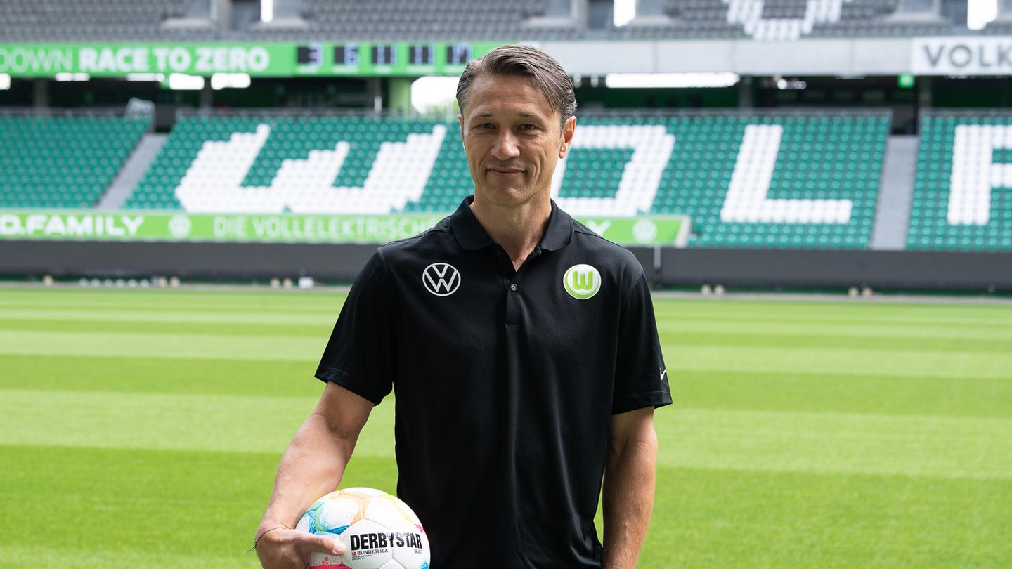 VfL Wolfsburg Niko Kovac führt Wolfsburg wieder nach oben! Der VfL wird wieder um die Europapokal-Plätze mitspielen. Denn wenn einer die großen Probleme der vergangenen Saison lösen kann, dann Niko Kovac. Der neue Trainer steht für Erfolgshunger und Disziplin. Genau das hatten die Wolfsburger zuletzt verloren.