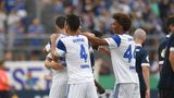 Schalke bleibt erstklassig!  Bei aller Euphorie der Fans über die schnelle Rückkehr in die Bundesliga steht der Revierclub zwar vor einer schweren Saison. Im Kampf um den Klassenverbleib des bisher mit stattlichen elf Neuzugängen verstärkten Teams gibt es aber ein Happy End.