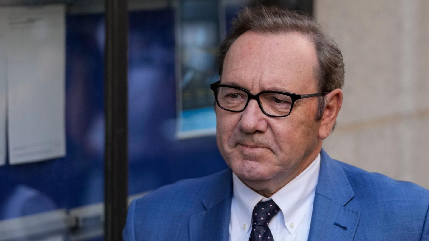 Kevin Spacey bei einem Gerichtstermin in London