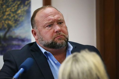 Alex Jones im Travis County Courthouse in Austin, Texas