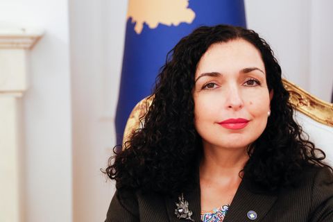 Vjosa Osmani in ihrem Amtssitz in Pristina