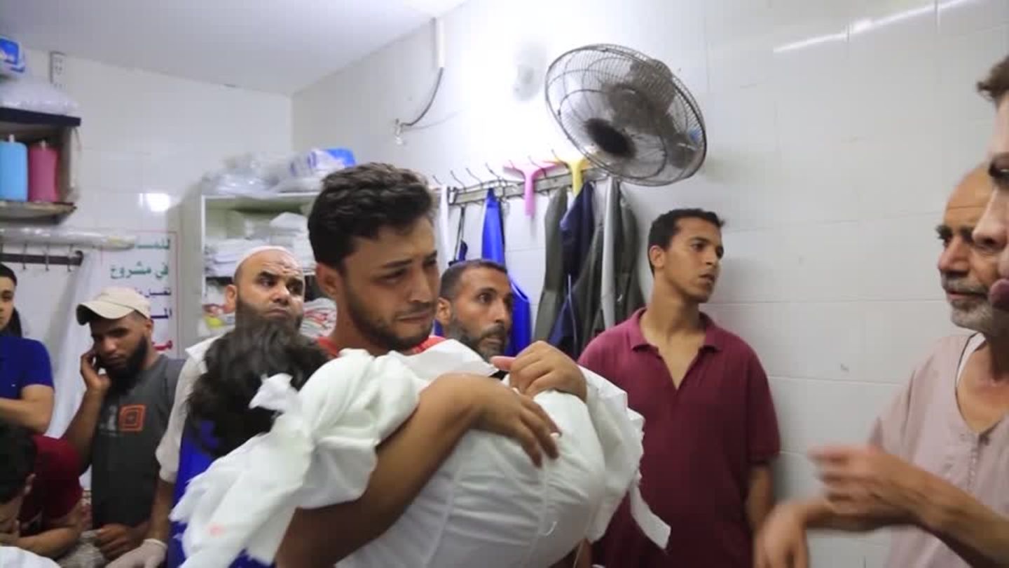 Gaza Strip: Rocket attacks on Israel after killing of jihad military chief