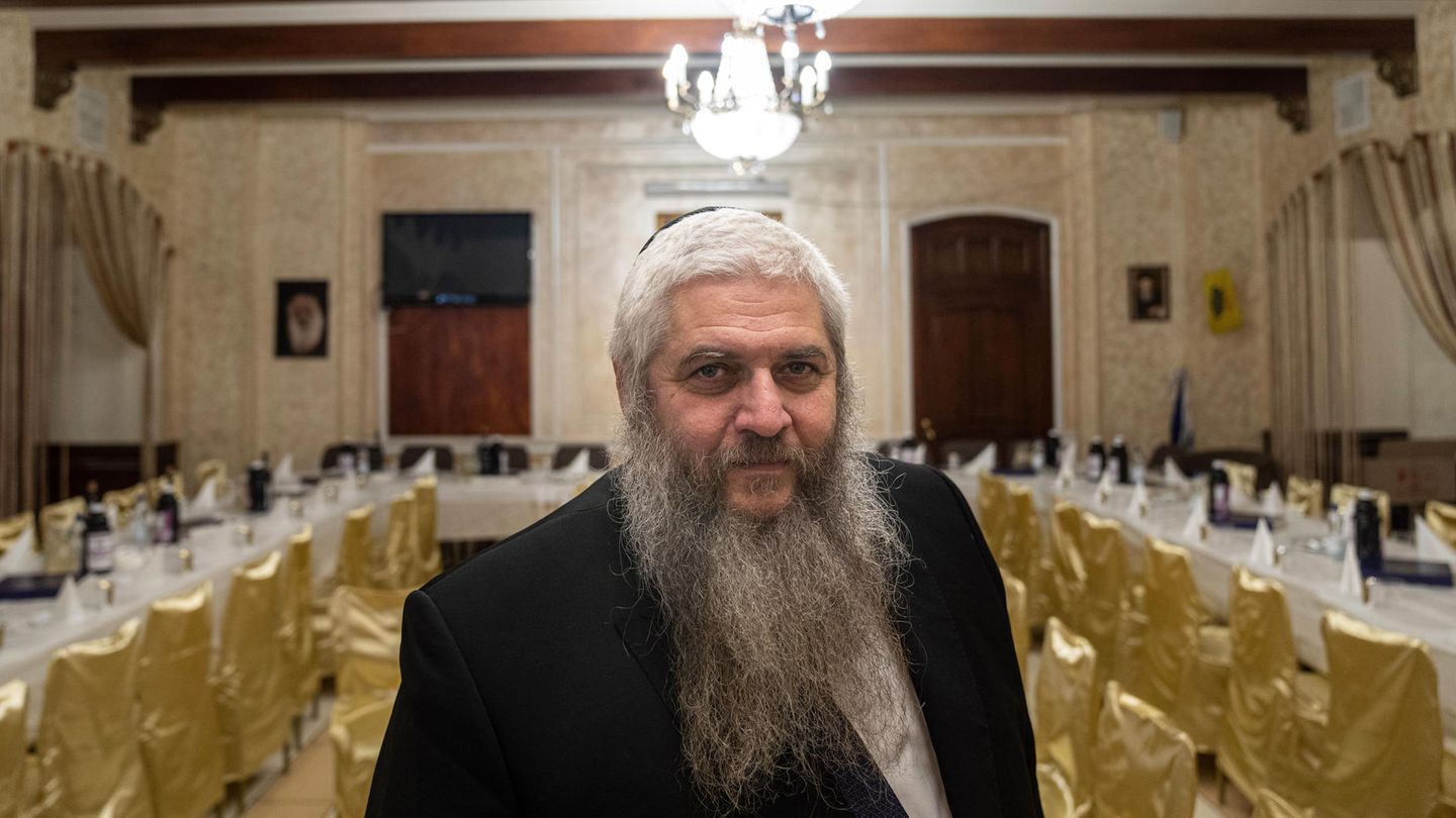 Rabbi Moshe Azman Rabbi Moshe Azman