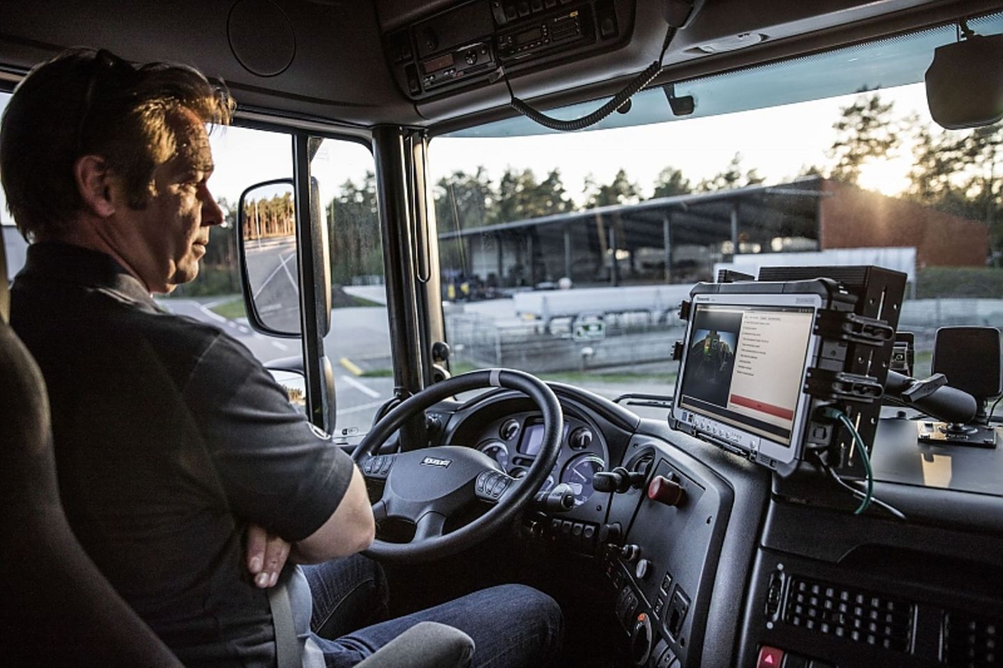 Das Ankuppeln und Andocken des Anhängers soll bald autonom 
ablaufen