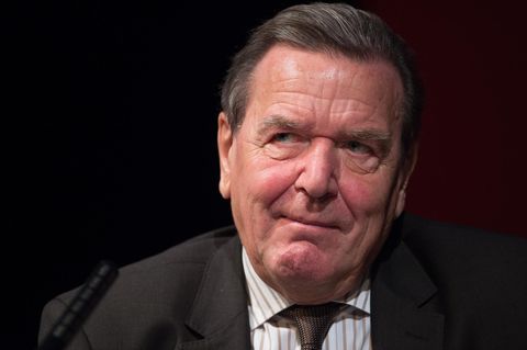 Diskussionen um Gerhard Schröders Rolle nach dem stern-Titel