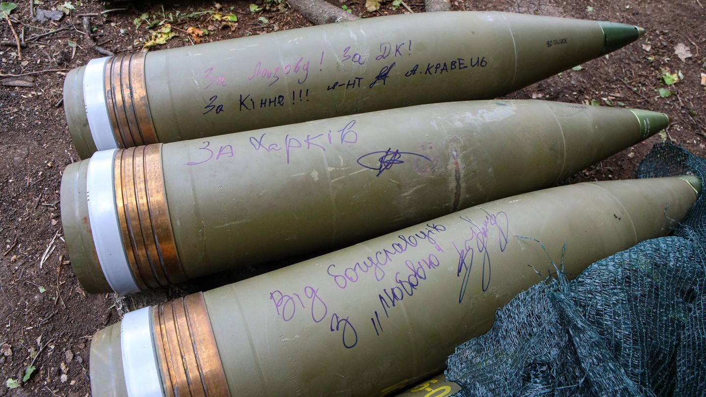 Beschriftete Raketen aus der Ukraine