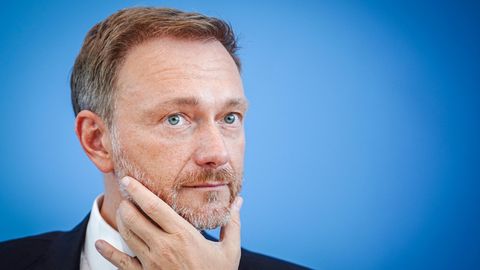 FDP-Finanzminister Christian Lindner steht wegen seiner Kommentare zur angeblichen "Gratismentalität" in der Kritik
