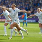 Auch die Isländerinnen und ....