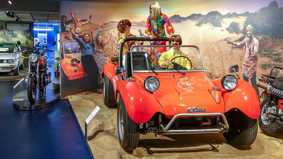buggy vw käfer meyers manx Ein Buggy steht in einem Museum