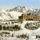 Im Winter konnten sich die Gäste des Grand Hôtel de Caux in der Nähe des Genfersees in den neuen Wintersportarten Schlittenfahren, Schlittschuhlaufen und Bobfahren üben. 1925 wurde das Haus in Hôtel Regina umbenannt, in Erinnerung an Sissi, Kaiserin von Österreich. die in dem Anwesen häufiger zu Gast war.