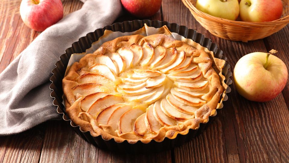 Rezept: Leckerer französischer Apfelkuchen mit besonderer Creme Rezept: Leckerer französischer Apfelkuchen mit besonderer Creme